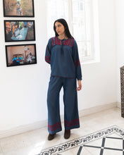 Load image into Gallery viewer, JOD 120.00 - Carnation 3 {RAMALLAH}