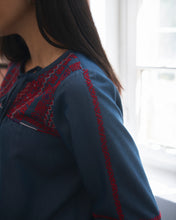 Load image into Gallery viewer, JOD 120.00 - Carnation 3 {RAMALLAH}