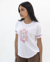 Load image into Gallery viewer, JOD 45.00 - Carnation 3 {RAMALLAH}