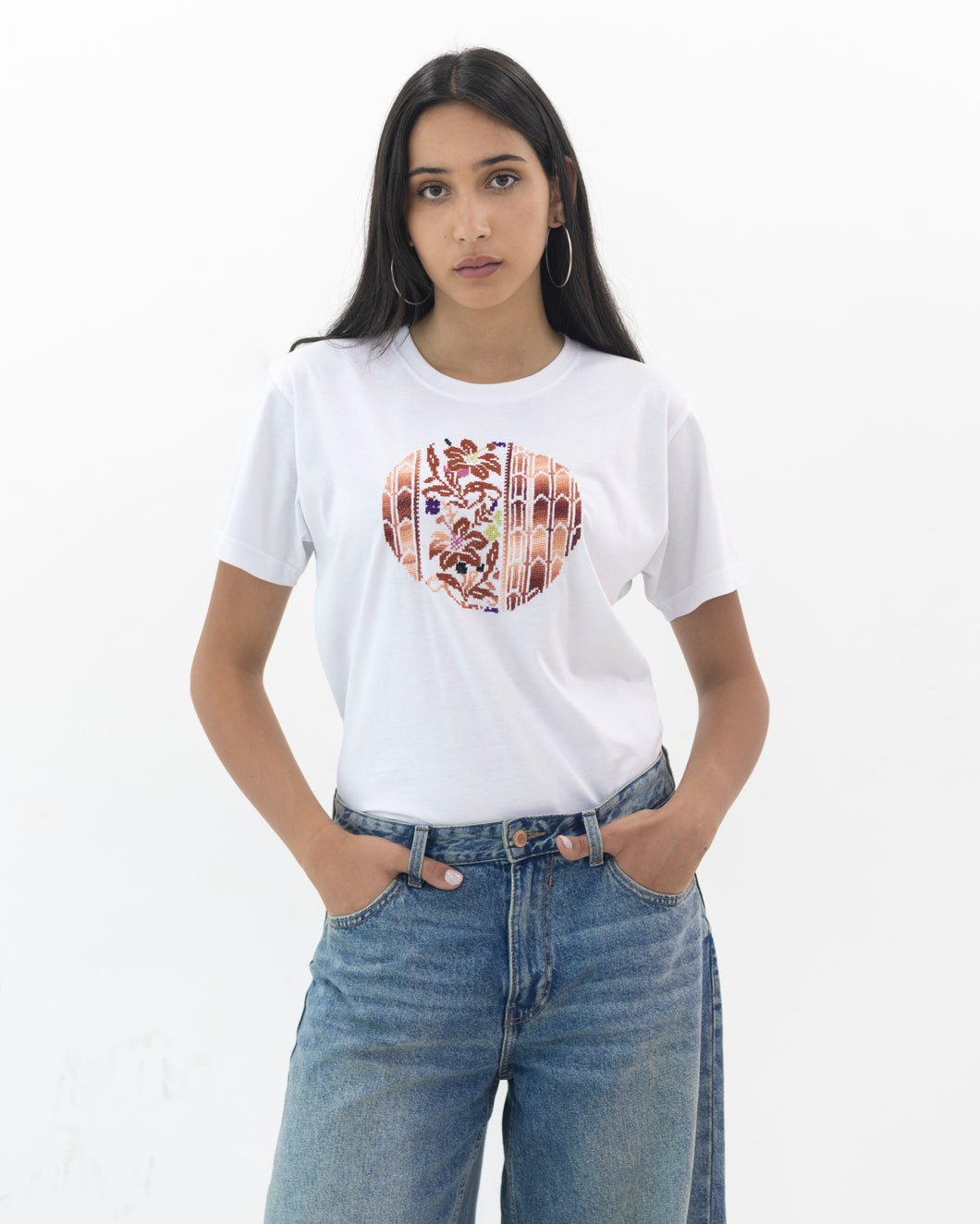 JOD 45.00 - Tall Palm Trees - White {RAMALLAH}